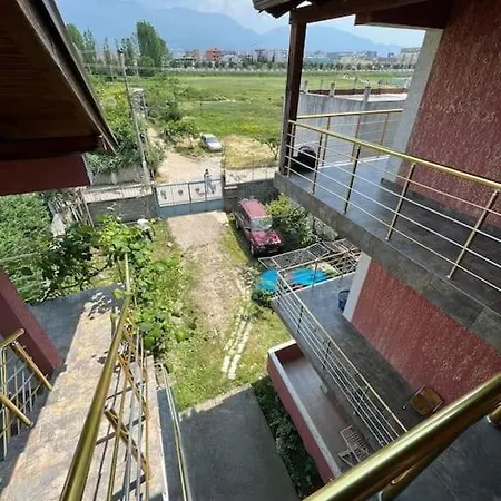 Villa Ymeri